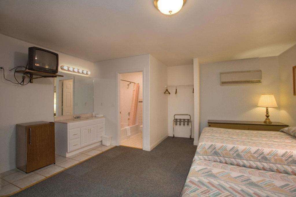 Stagecoach Motel Colorado Springs Phòng bức ảnh